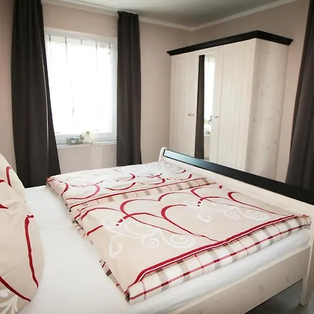 Sweethome - Eingezaeunter Garten - 3 Hunde Willkommen - Ruhige Sackgasse 펜션 바트사흐사